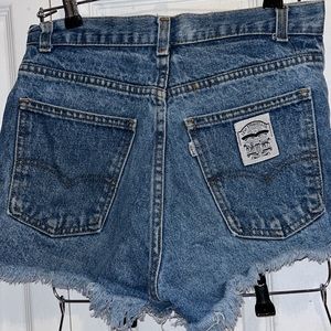 Women’s Levi’s jean shorts